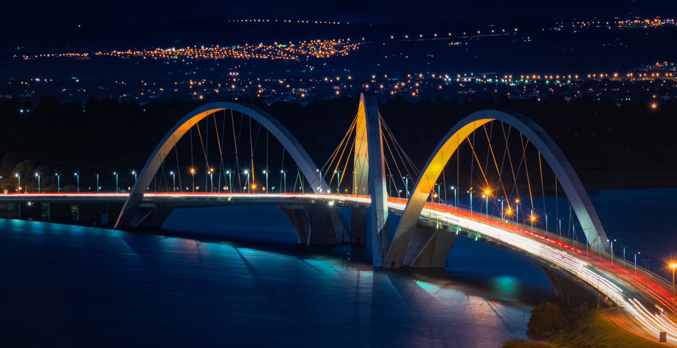 JK Bridge and the Paranoa Lake